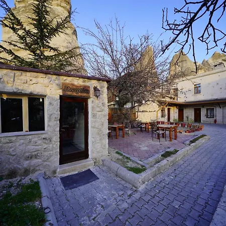 Glory Art Stone House *