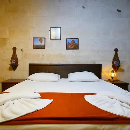 Glory Art Stone House *