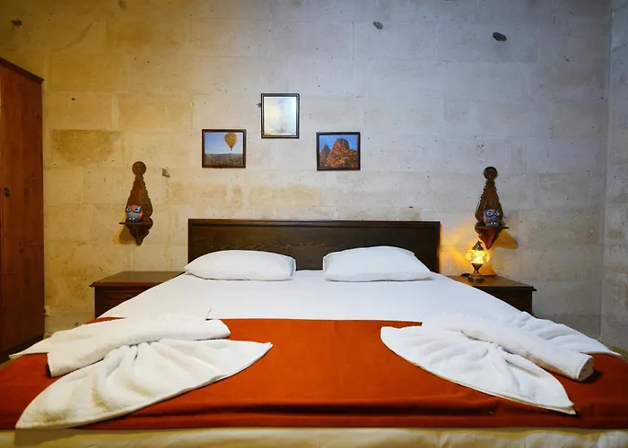 Glory Art Stone House *