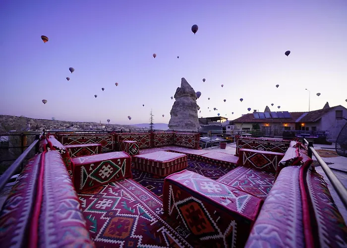 Glory Art Stone House *