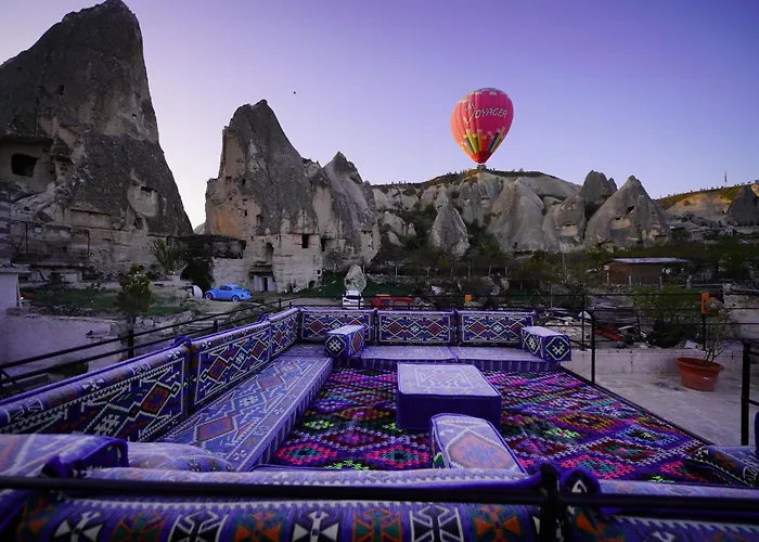 Glory Art Stone House 酒店